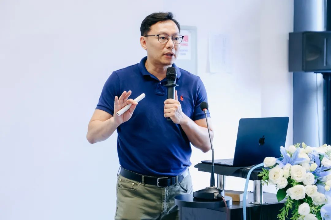 中國科學(xué)院生物與化學(xué)交叉研究中心的劉南老師 中國科學(xué)院生物與化學(xué)交叉研究中心的劉南老師